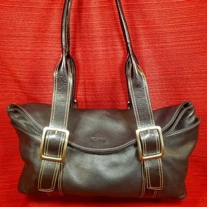 Kenneth Cole Reaction Black Leather Purse